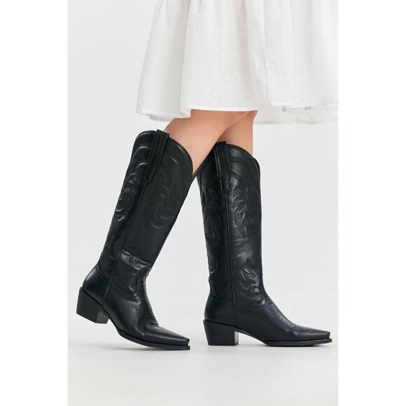 🆕Women's Black Calf High Pointed Toe And Block Heel Suede And Faux Leather Boot - Picture 7 of 10